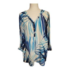 JM Collection Blue and White Asymmetrical V-Neck Blouse